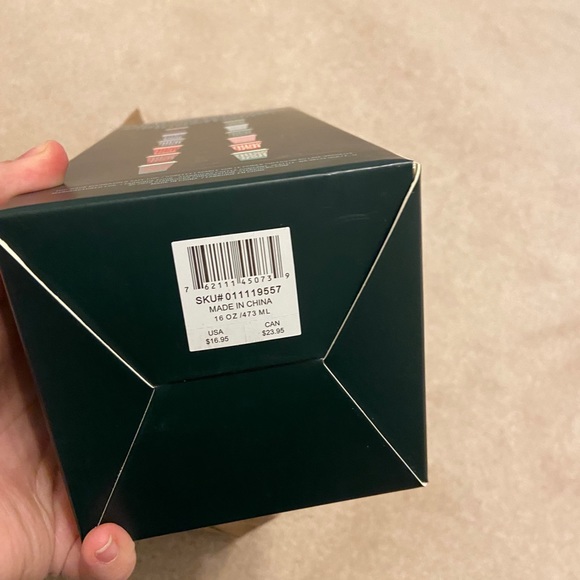 Starbucks candy cane hot cups - Picture 4 of 4